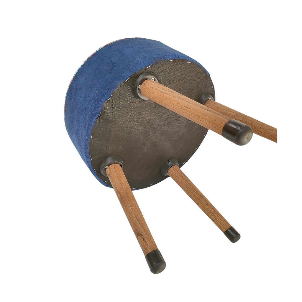 USTAAGAC Modern Desenli Yan Mavi El Yapımı Puf, Ahşap Ayaklı Dekoratif Tabure