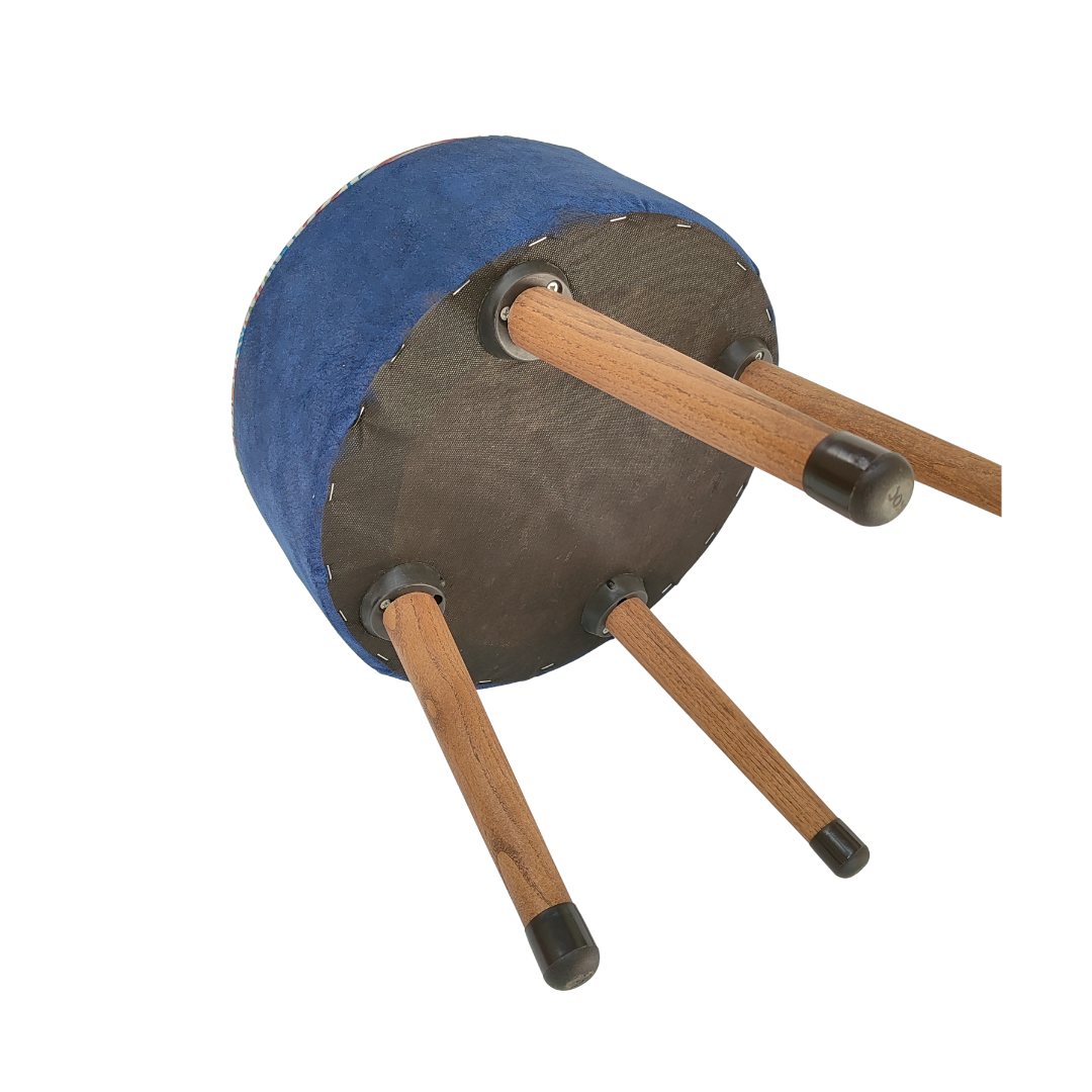 USTAAGAC Modern Desenli Yan Mavi El Yapımı Puf, Ahşap Ayaklı Dekoratif Tabure