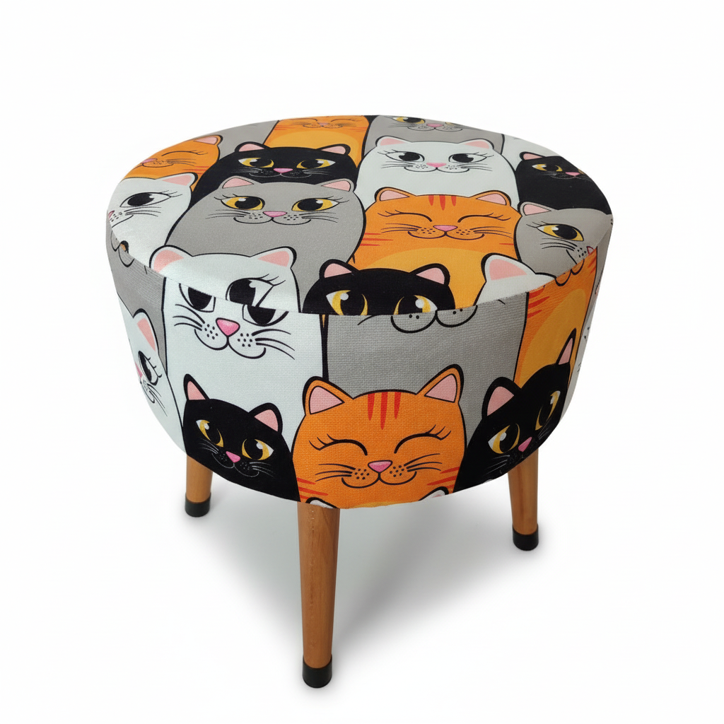 Kedi Desenli Dekoratif Puf Tabure – Ahşap Ayaklı Çok Amaçlı Çocuk Odası Pufu